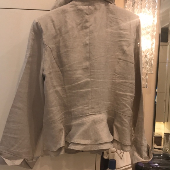 Summer blazer with ruffled hem in back - Picture 2 of 2